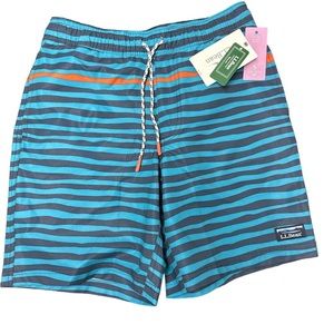 L.L.‎ Bean Swim Suit NWT’s!  Small  Great Design and Color
